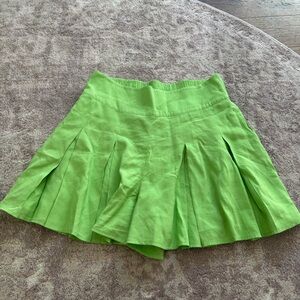 Emily McCarthy Women’s Small Pleated Green Swing Shorts Skort